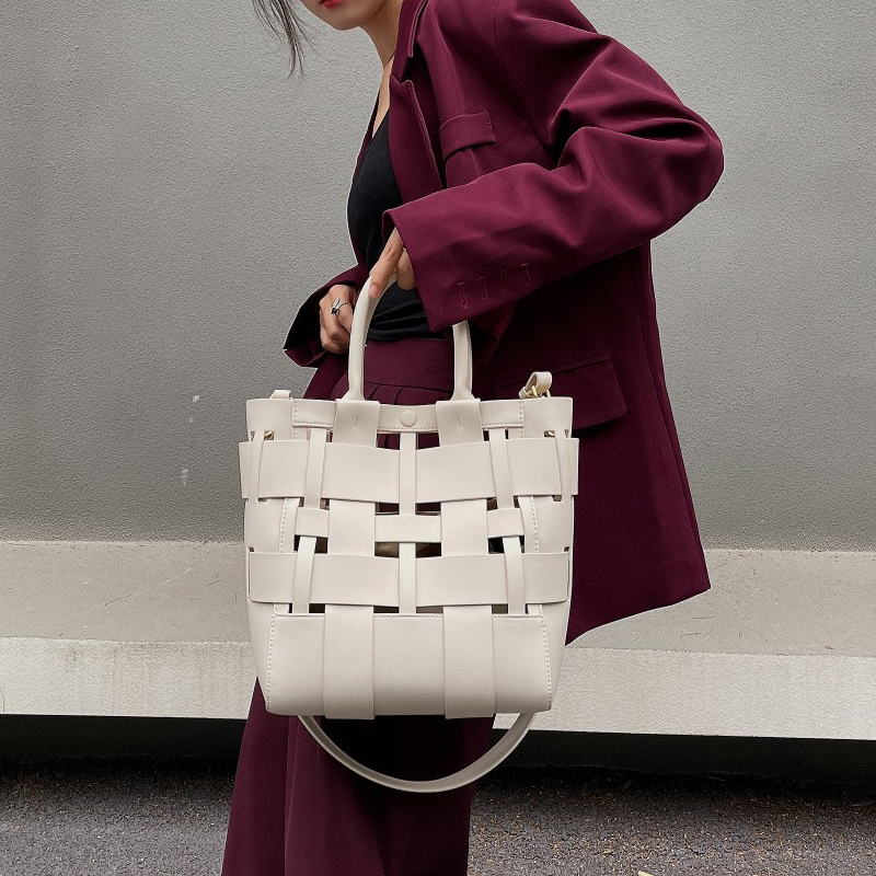 Custom Initials Genuine Leathe - đánh giá và giá Women Bags On Sale